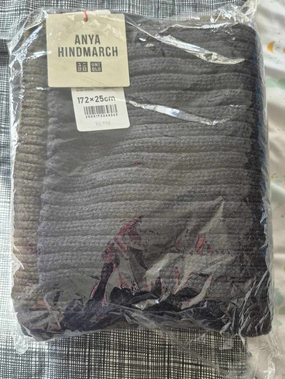 NWT★Anya Hindmarch × UNIQLO Scarf
